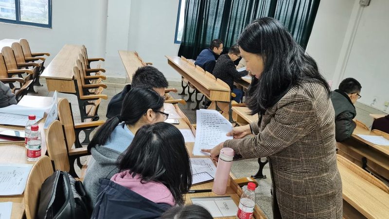 线上心理咨询师培训，零基础入门该如何选择？**