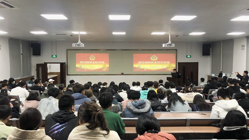 叉车安全规范标准：保障作业安全的关键